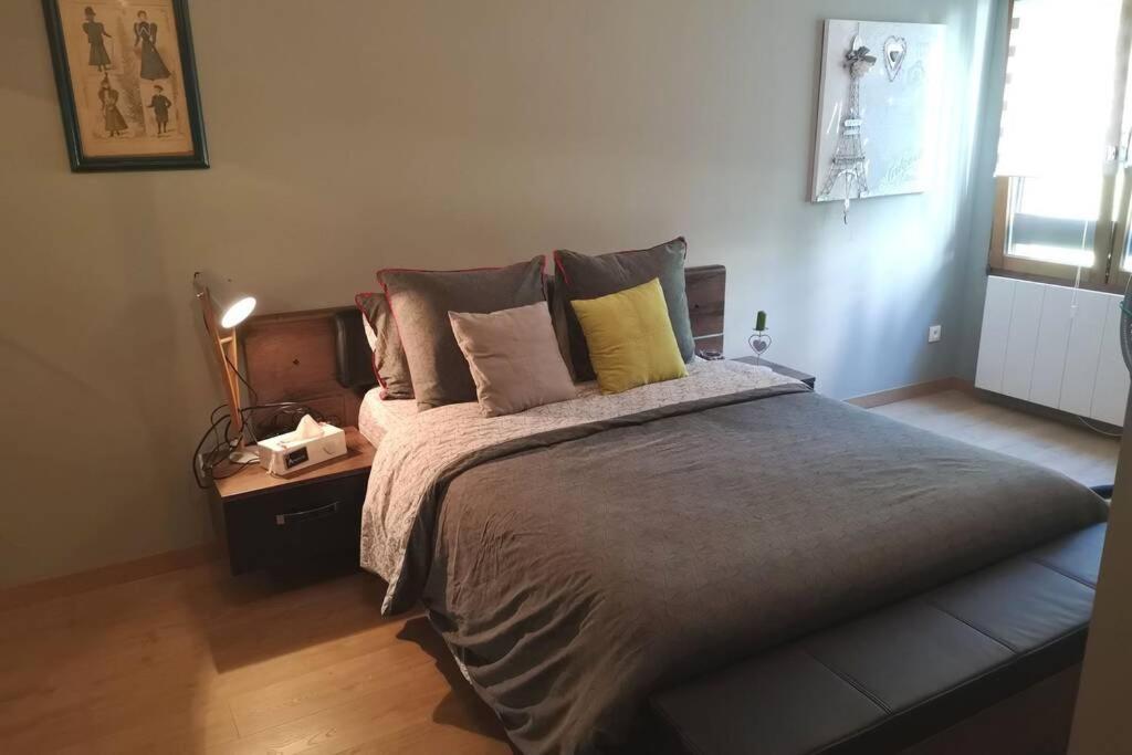Appartement Meuble Tout Confort Scionzier Exterior foto